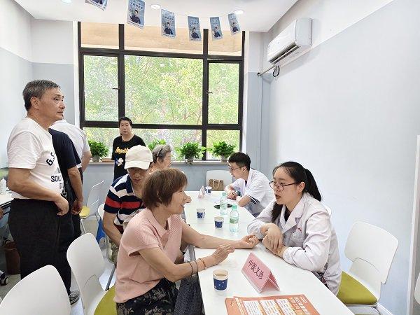 图4：顾村社区公卫义诊