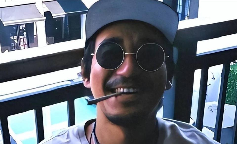 42岁张默泰国狂炫富！继打童谣后又作妖，张国立是没辙了