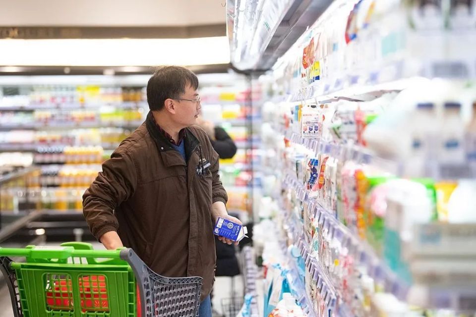 保质期刚过一两天的食物,还能吃吗?很多人都误解了这4点!