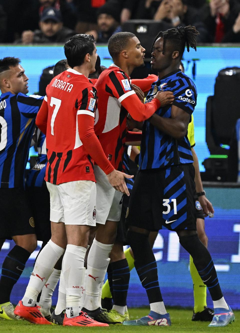 足球——意大利超级杯:AC米兰夺冠(2)